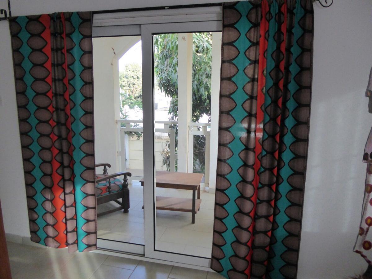 Sarawally Guesthouse Ampaya Zewnętrze zdjęcie